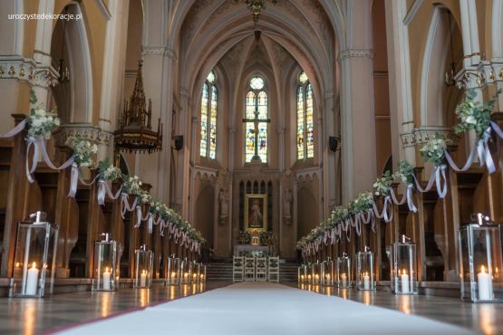 Dekoracje kościołów na ślub